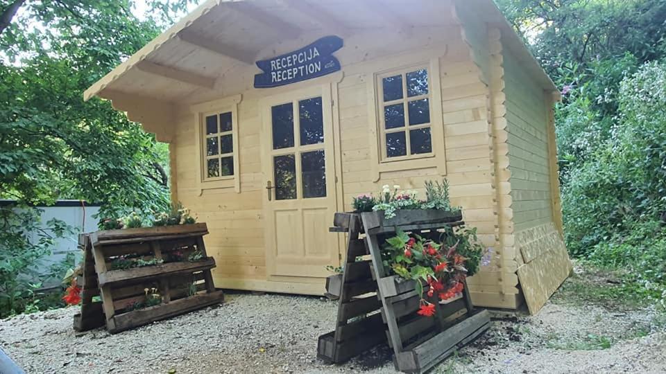 ホテル Kamp Na Otoku - Ljubno Ob Savinji エクステリア 写真
