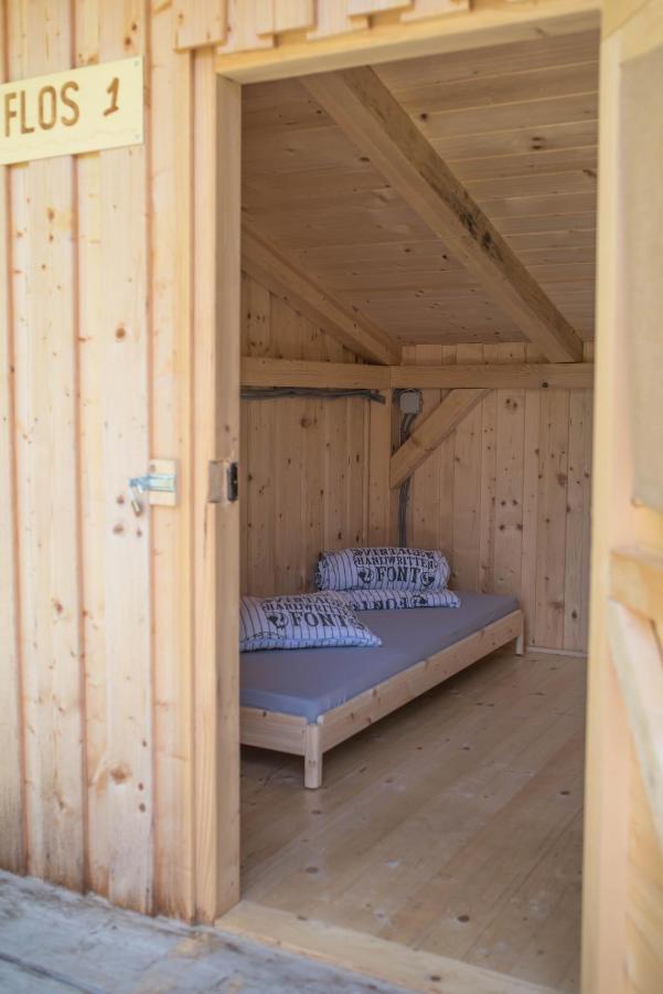 ホテル Kamp Na Otoku - Ljubno Ob Savinji エクステリア 写真