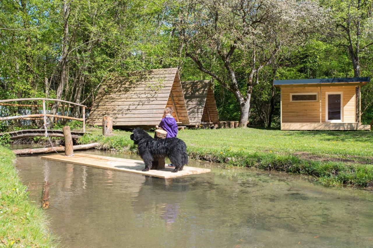ホテル Kamp Na Otoku - Ljubno Ob Savinji エクステリア 写真